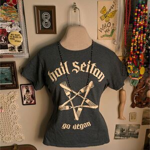 Funny Vegan Graphic T-Shirt Women's Small/Medium Gray Pentagram